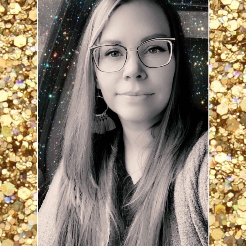 PRICED TO SELL ❤️❤️❤️